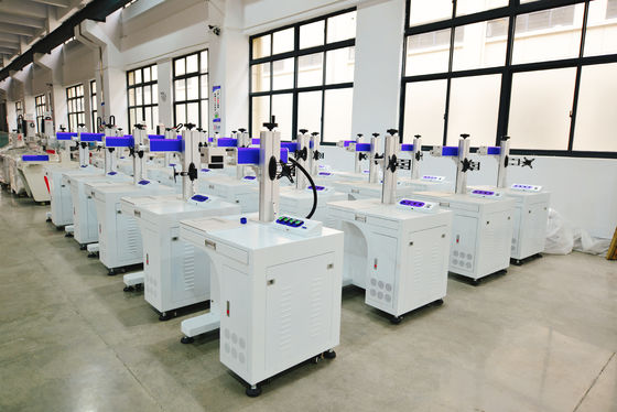 Metall-Acryl-Desktop-Fasermarkierungsmaschine 20w/30w/50w/70w/100w RAYCUS Laserquelle Tiefenmarkierung