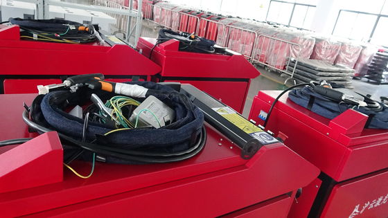 Portable Handheld Laser-Schweißer 1000W 1500W 2000W 3000W mit Schneidgeschwindigkeit von 100m/min