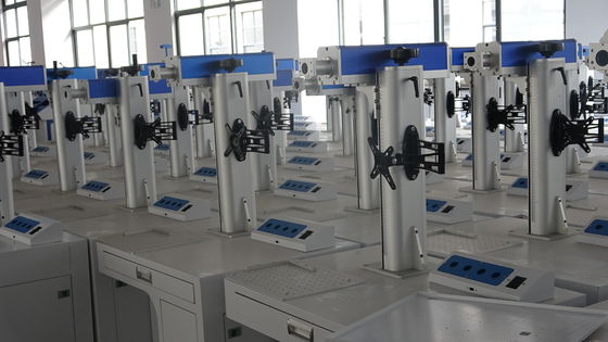 Wassergekühlte Handlaserschweißmaschine 1000W 1500W 2000W 3000W für Schneiddicke 1-6mm