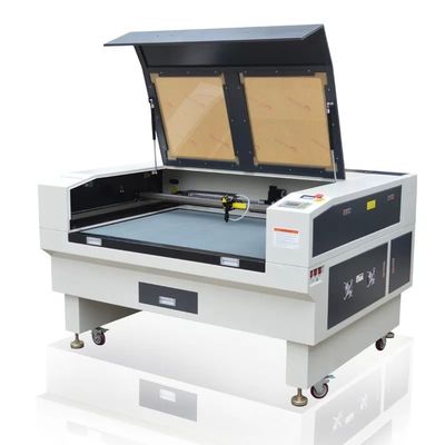 1000-26000mm/min Schneidgeschwindigkeit CO2 Lasergravurmaschine mit Superior und Service