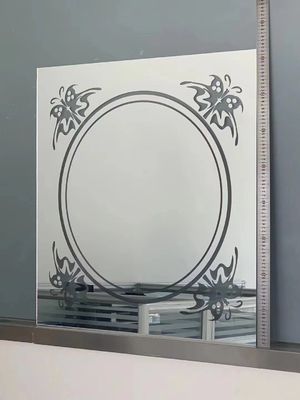 Handgesteuerte 100W 60W 50W 30W Autofokus 2,5D 3D Faserlasergravurmaschine für die Gravur