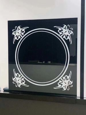 120 Watt JPT Max MOPA Laser Desktop-Codiermaschine Gravierungs- und Kennzeichnung