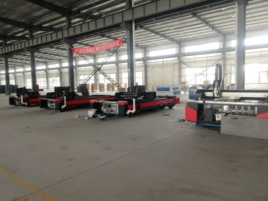 1000W-6000W Raycus offene Flachbett-Metall-CNC-Faser-Metallblech-Laser-Schneidemaschine