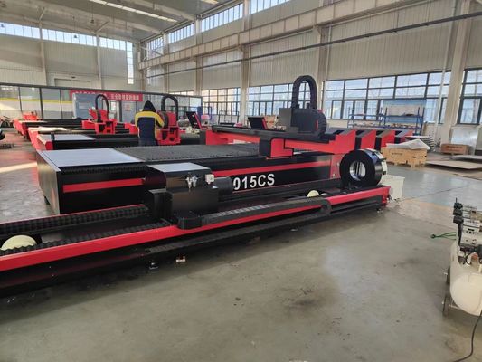 3015 Fiberlaserschneider 1000W 1500W 2000W 3000W mit Gantry-Konfiguration