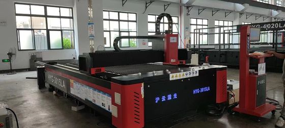 3015 Fiberlaserschneider 1000W 1500W 2000W 3000W mit Gantry-Konfiguration